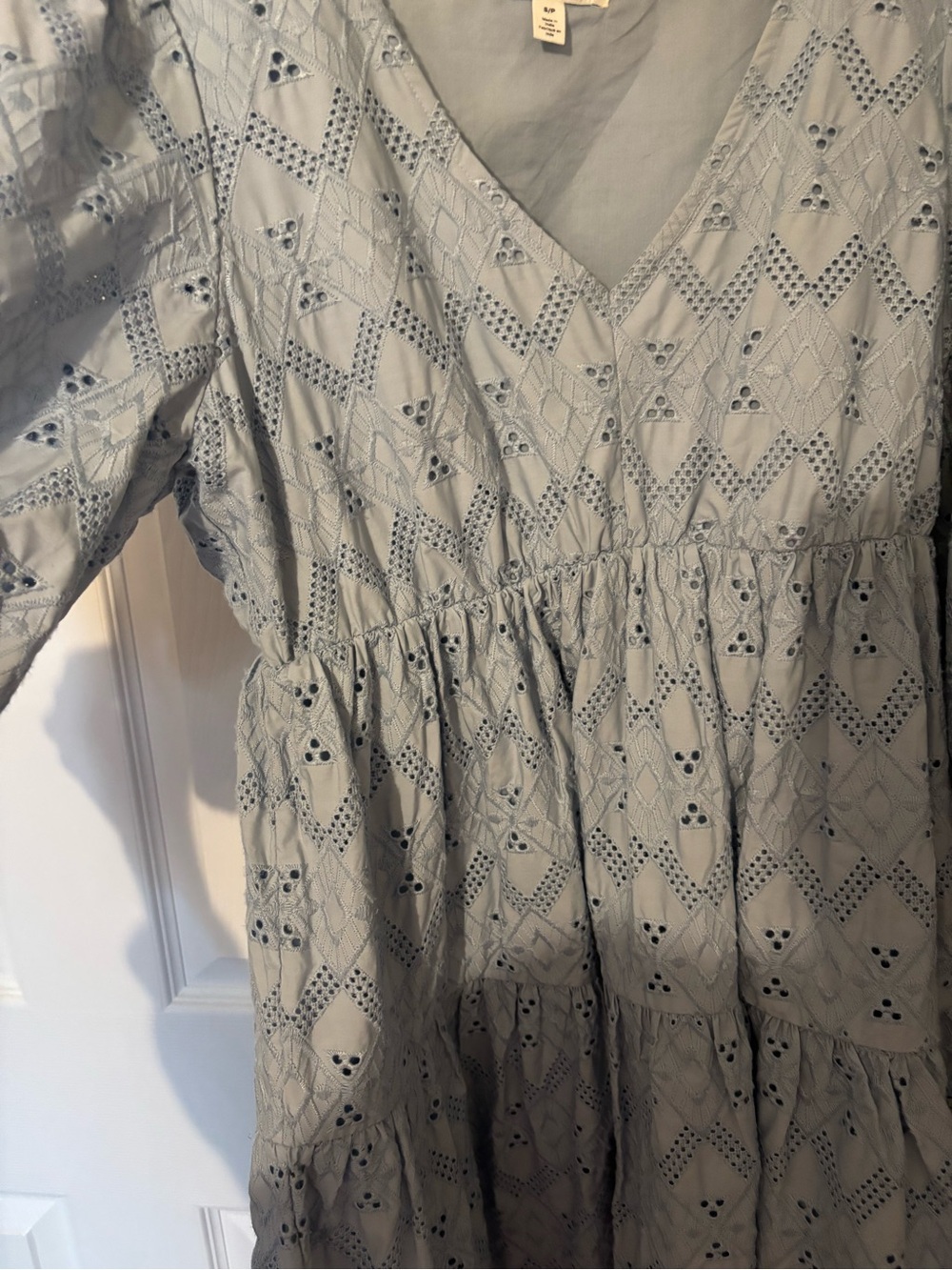 Hudson North  Eyelet V-Neck Tiered Dress size S - Picture 3 of 5